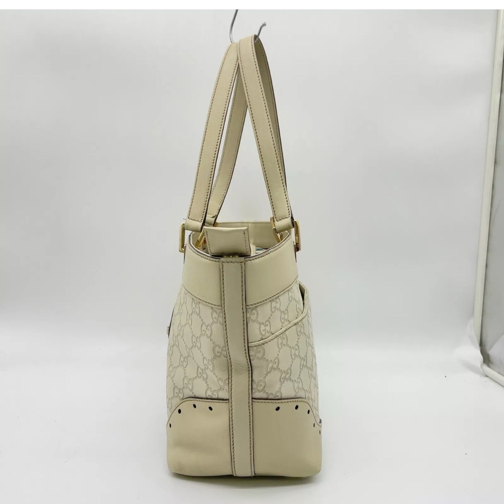 Authentic GUCCI Guccissima Leather Horsebit Off White Shoulder Bag - Picture 6 of 17